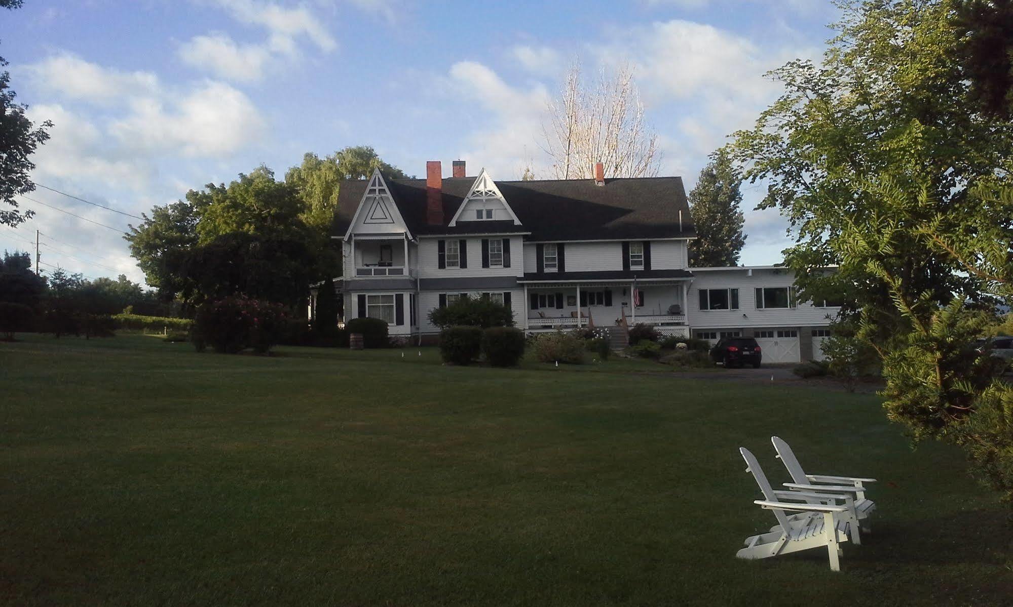 The Fox And The Grapes Bed & Breakfast Lodi Екстериор снимка